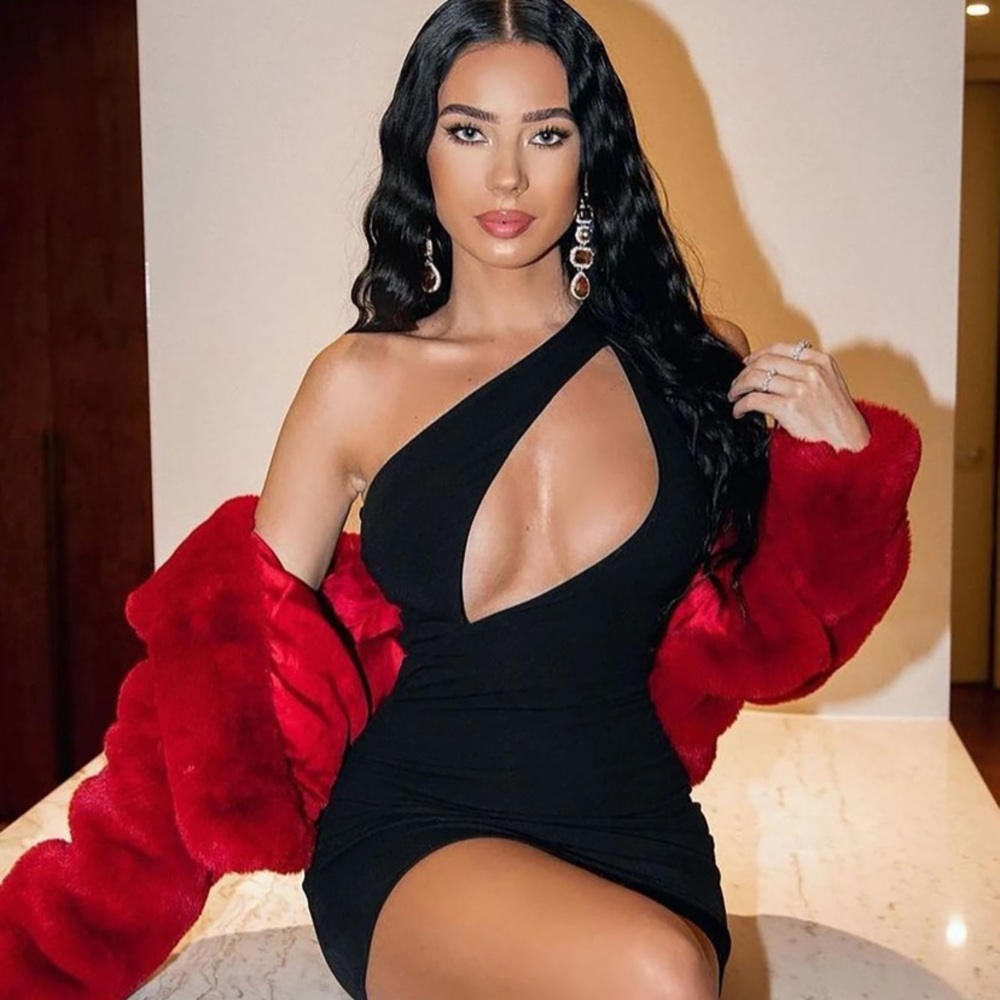 Cut me in one shoulder mini dress